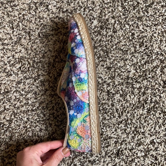 Multicolored rainbow watercolor Toms - Picture 2 of 4